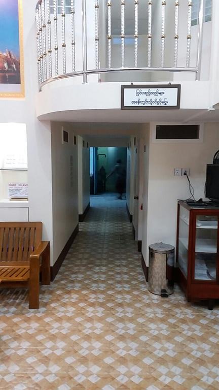 Breeze Guest House Maulmyine Extérieur photo
