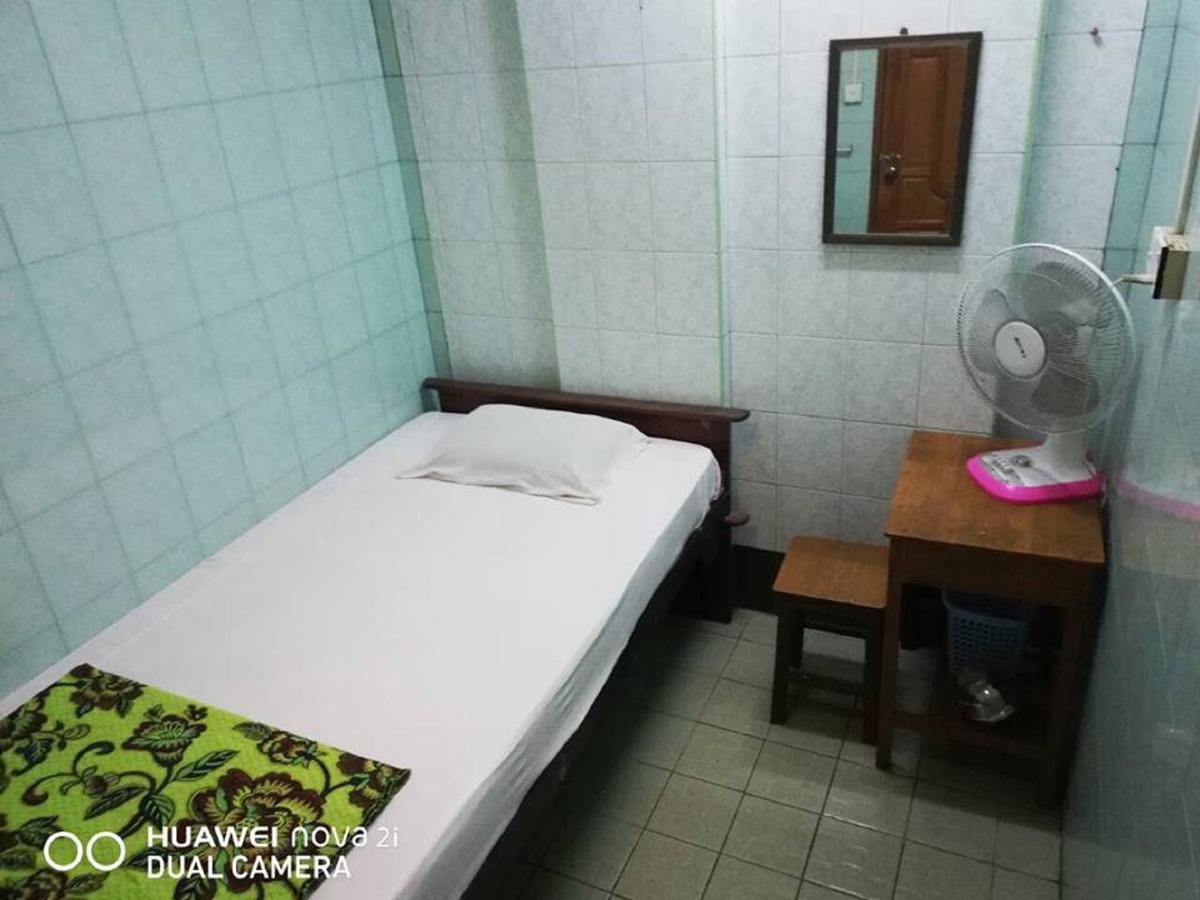 Breeze Guest House Maulmyine Extérieur photo